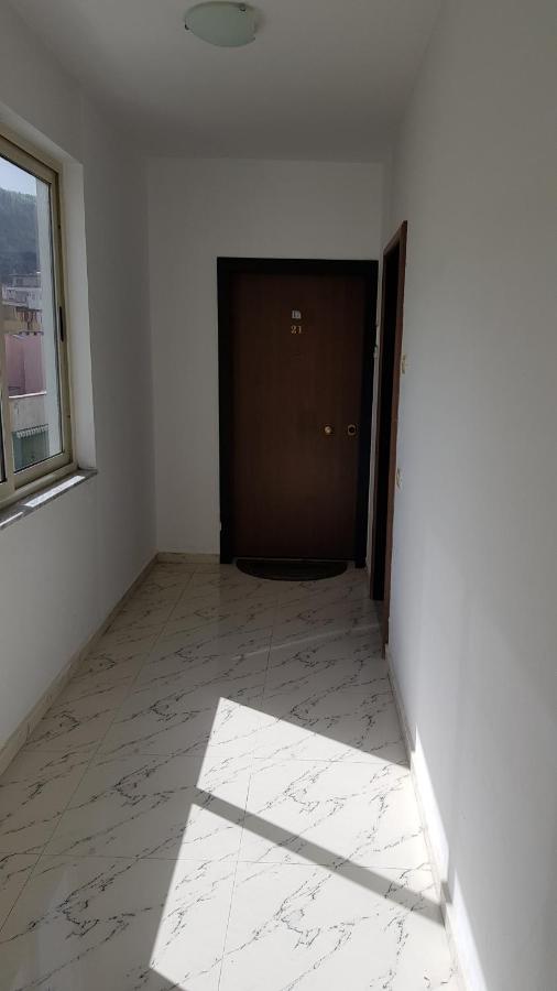 M&I Beach Apartment With Sea View Durrës Buitenkant foto