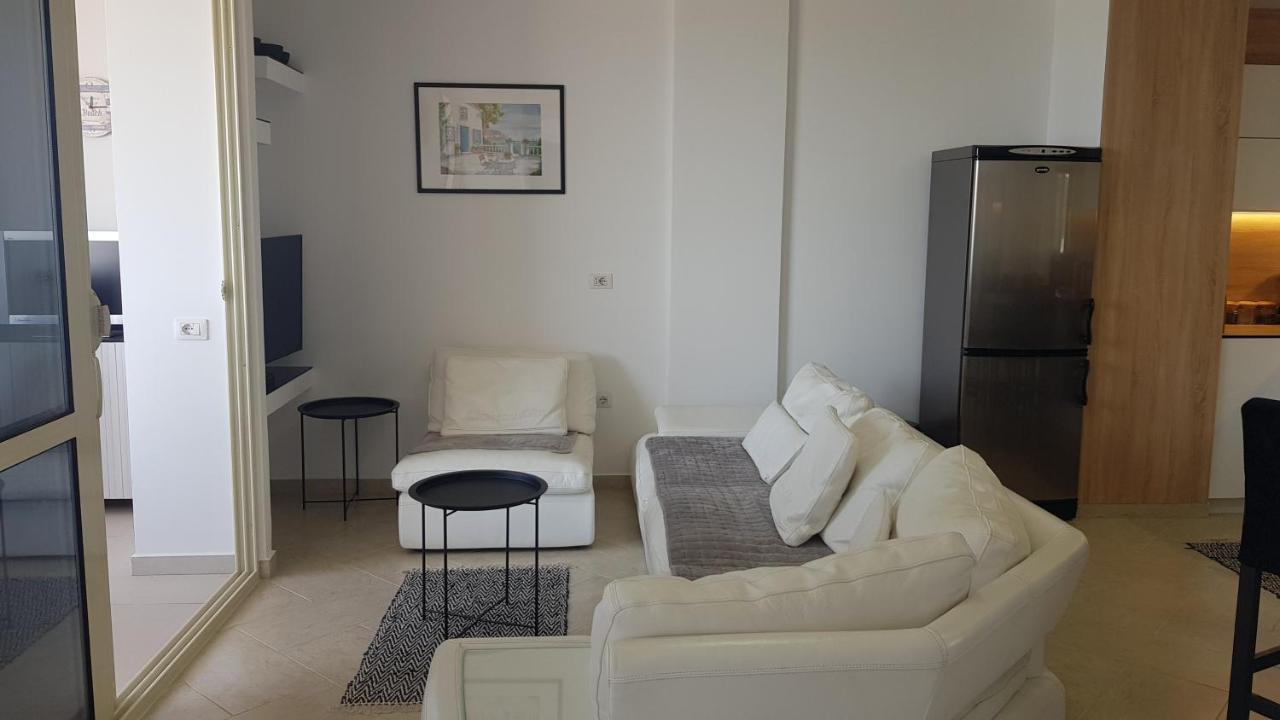 M&I Beach Apartment With Sea View Durrës Buitenkant foto