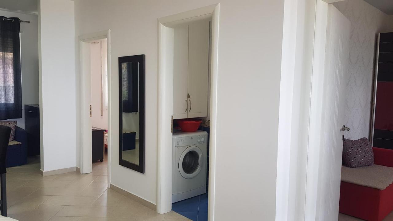 M&I Beach Apartment With Sea View Durrës Buitenkant foto
